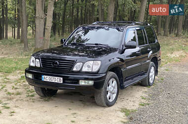 Внедорожник / Кроссовер Lexus LX 2004 в 