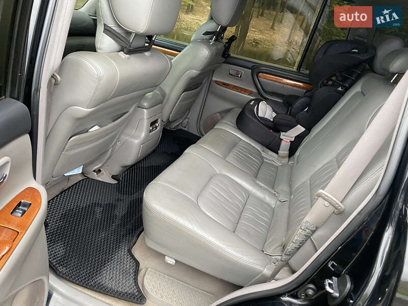 Позашляховик / Кросовер Lexus LX 2004 в Луцьку