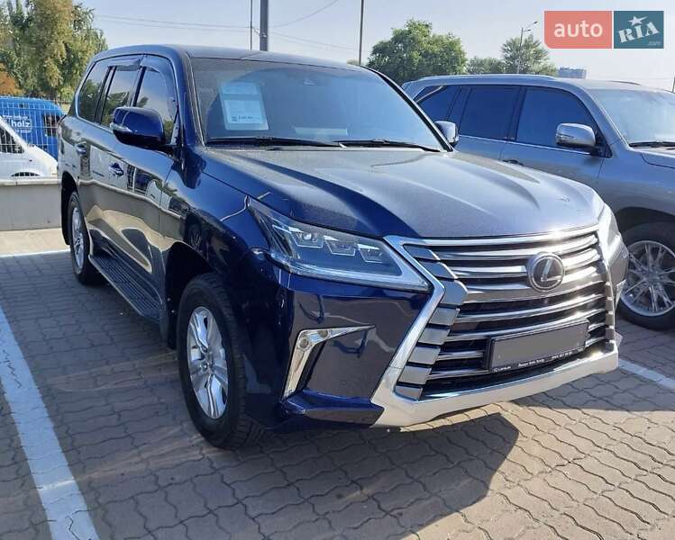 Позашляховик / Кросовер Lexus LX 2017 в Києві