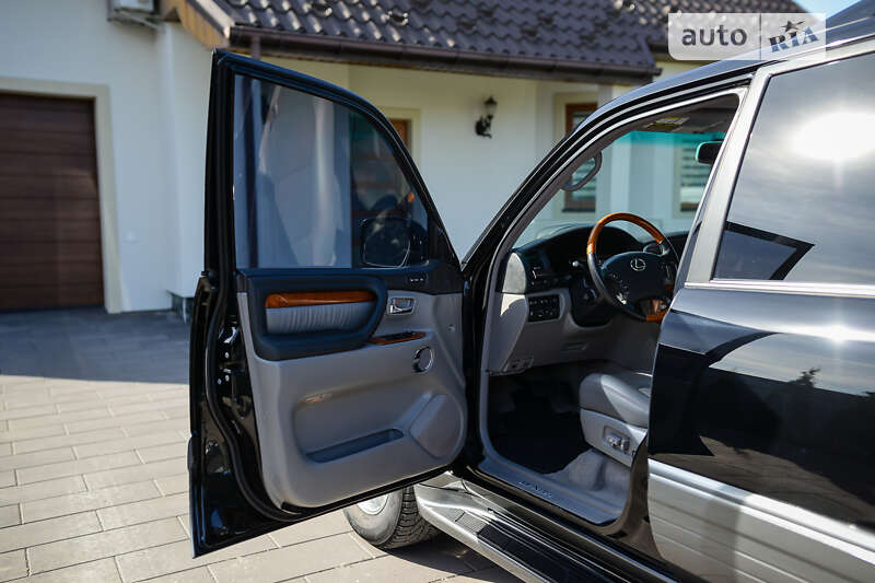 Позашляховик / Кросовер Lexus LX 2006 в Ковелі