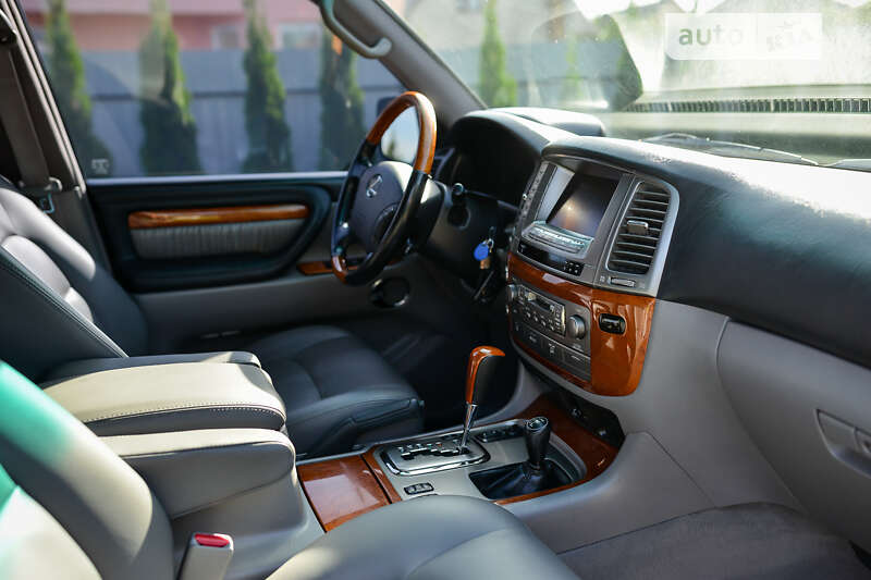 Позашляховик / Кросовер Lexus LX 2006 в Ковелі