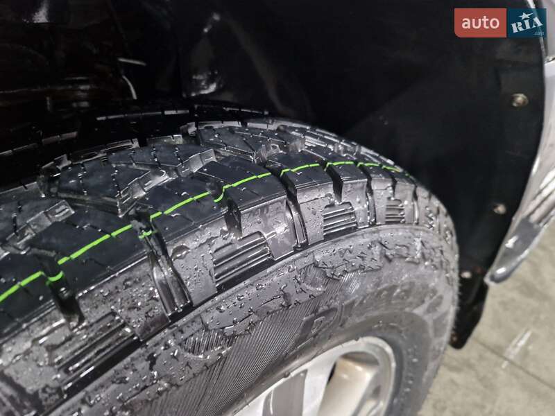 Внедорожник / Кроссовер Lexus LX 2003 в Львове