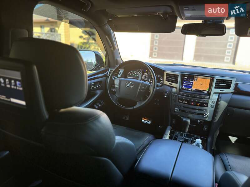 Внедорожник / Кроссовер Lexus LX 2014 в Сарнах