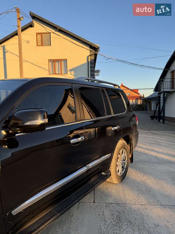 Позашляховик / Кросовер Lexus LX 2013 в Тернополі