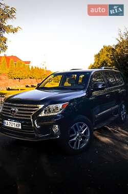 Внедорожник / Кроссовер Lexus LX 2013 в Здолбунове