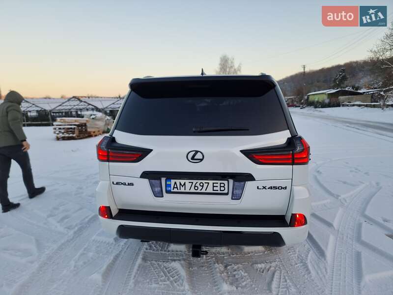 Позашляховик / Кросовер Lexus LX 2016 в Житомирі