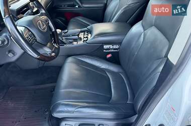 Позашляховик / Кросовер Lexus LX 2016 в 