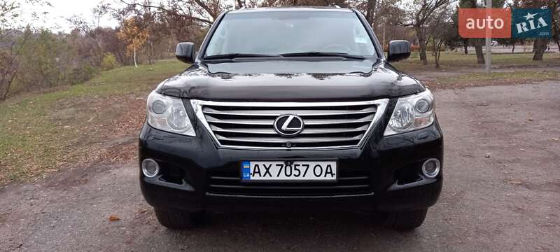 Позашляховик / Кросовер Lexus LX 2008 в Харкові
