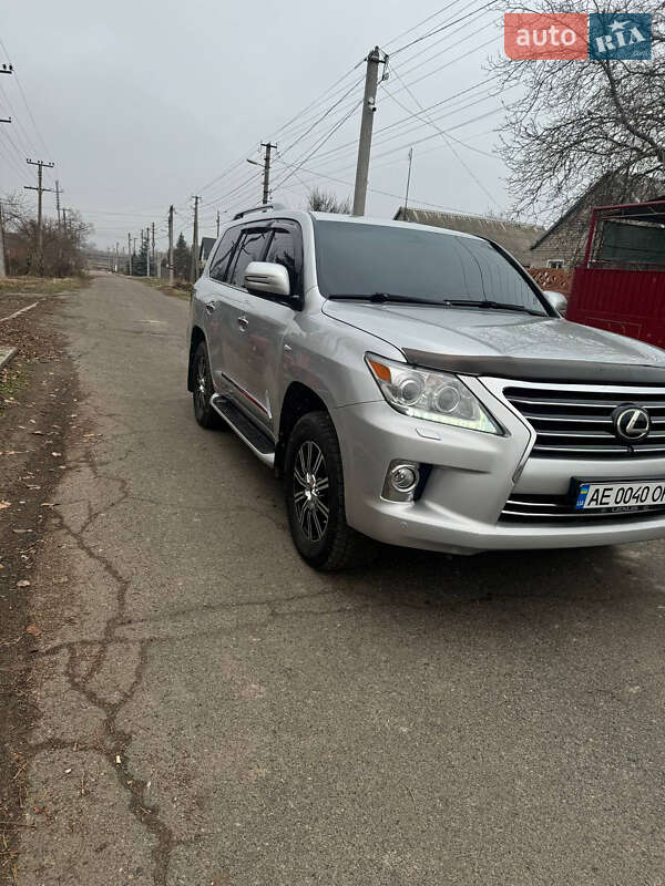 Позашляховик / Кросовер Lexus LX 2008 в П'ятихатках