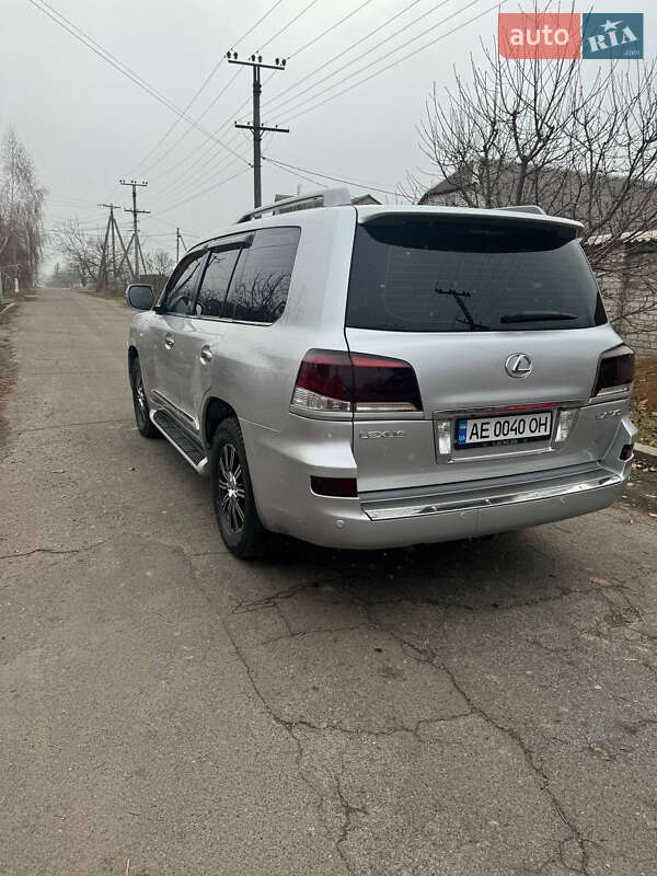 Позашляховик / Кросовер Lexus LX 2008 в П'ятихатках