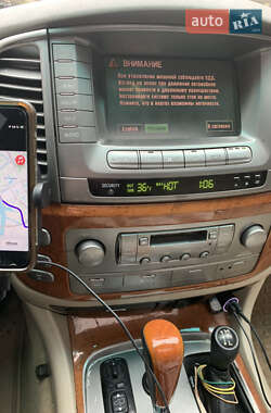 Внедорожник / Кроссовер Lexus LX 2006 в 