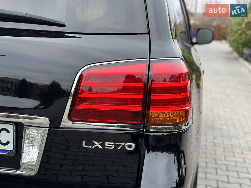 Внедорожник / Кроссовер Lexus LX 2011 в Одессе