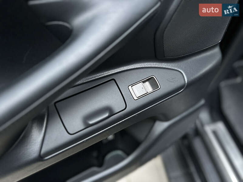 Внедорожник / Кроссовер Lexus LX 2011 в Одессе