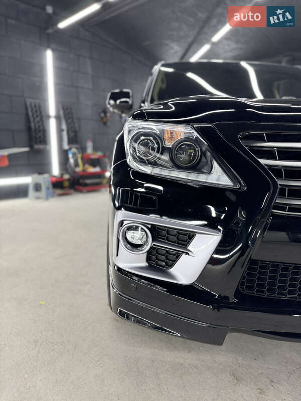 Позашляховик / Кросовер Lexus LX 2008 в Рівному