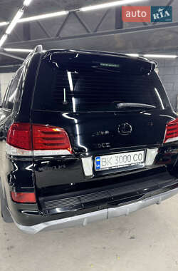 Позашляховик / Кросовер Lexus LX 2008 в 