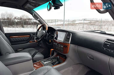 Внедорожник / Кроссовер Lexus LX 2005 в 