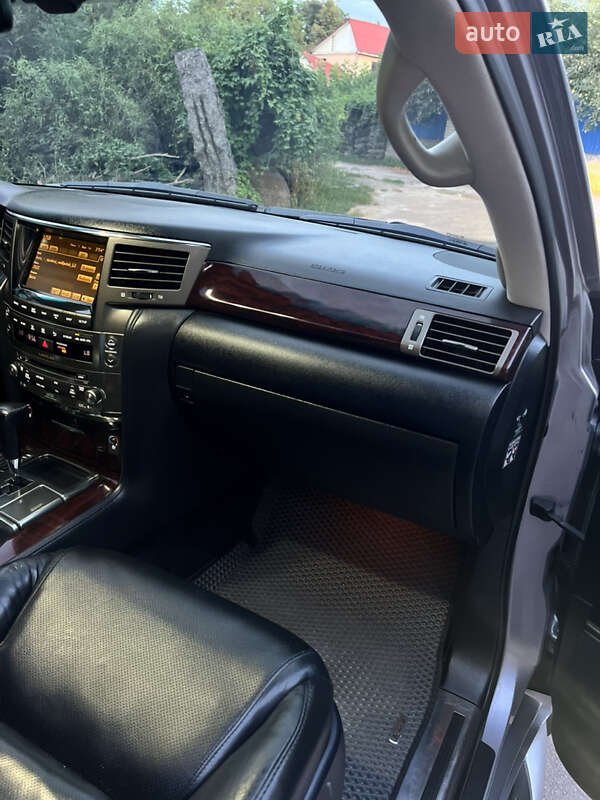Внедорожник / Кроссовер Lexus LX 2011 в Коростышеве фото 20 Внедорожник / Кроссовер Lexus LX 2011 в Коростышеве
