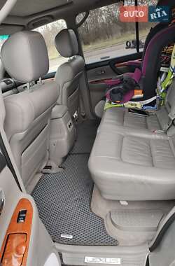 Внедорожник / Кроссовер Lexus LX 2005 в 