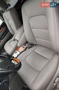 Внедорожник / Кроссовер Lexus LX 2005 в 