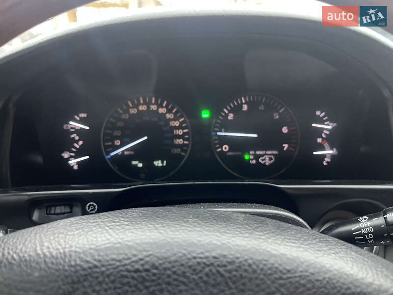 Позашляховик / Кросовер Lexus LX 2005 в Львові