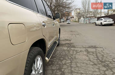 Внедорожник / Кроссовер Lexus LX 2008 в 