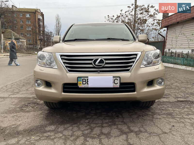 Позашляховик / Кросовер Lexus LX 2008 в Миколаєві