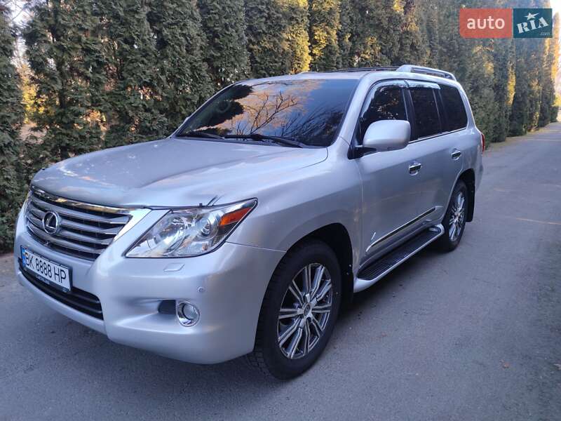 Внедорожник / Кроссовер Lexus LX 2008 в Дубровице