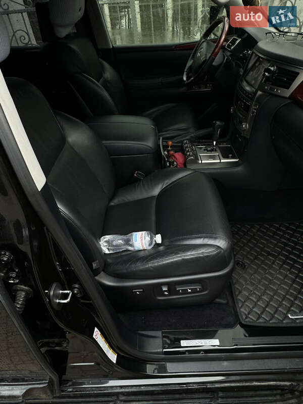 Позашляховик / Кросовер Lexus LX 2013 в Києві