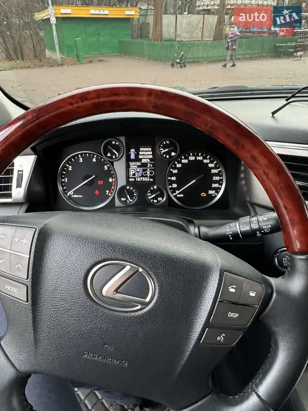 Lexus LX 2013 VIN JTJHY00W104116765 фото оголошення 39 з 64