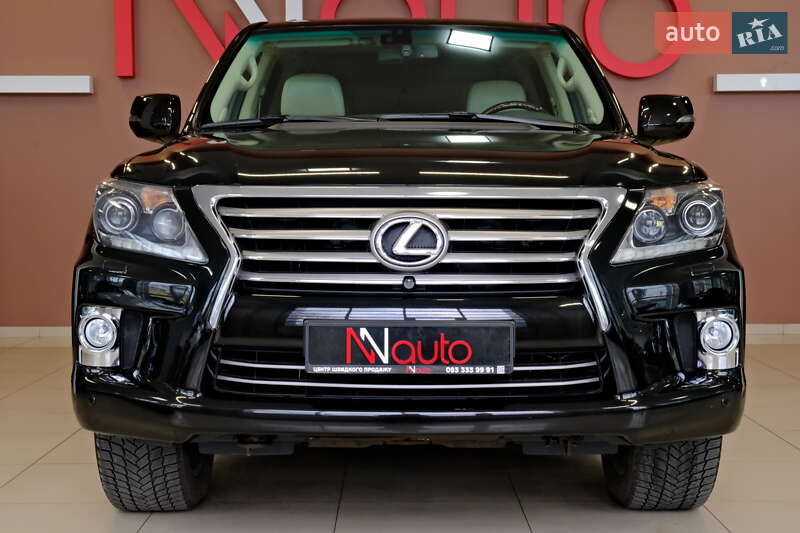 Внедорожник / Кроссовер Lexus LX 2013 в Одессе