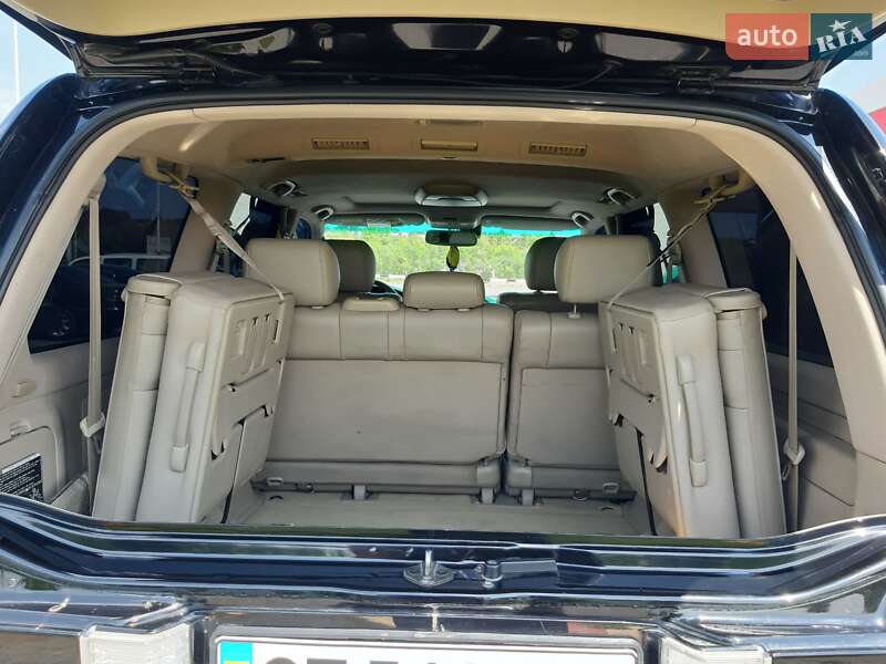 Внедорожник / Кроссовер Lexus LX 2005 в Черновцах