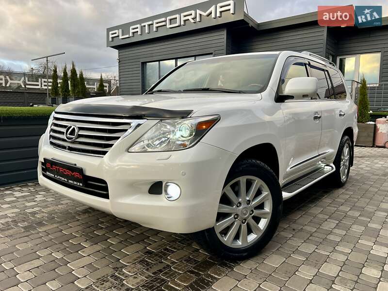 Внедорожник / Кроссовер Lexus LX 2010 в 