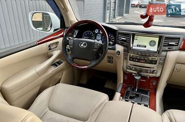 Внедорожник / Кроссовер Lexus LX 2010 в 