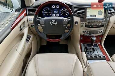 Внедорожник / Кроссовер Lexus LX 2010 в 