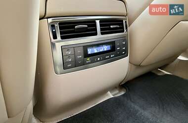 Внедорожник / Кроссовер Lexus LX 2010 в 