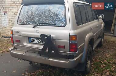 Внедорожник / Кроссовер Lexus LX 1996 в 