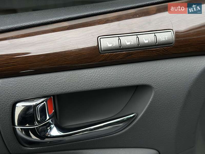 Позашляховик / Кросовер Lexus LX 2008 в Чернівцях