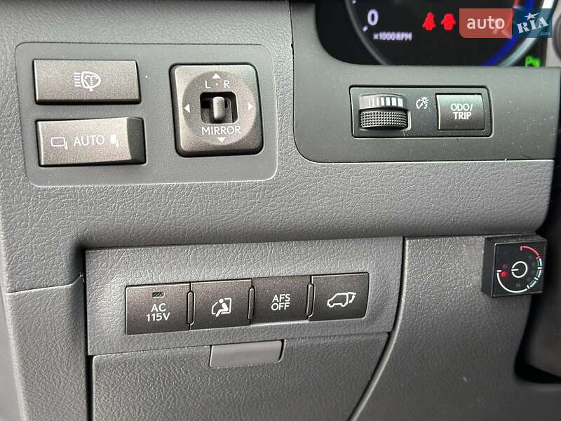 Позашляховик / Кросовер Lexus LX 2008 в Чернівцях