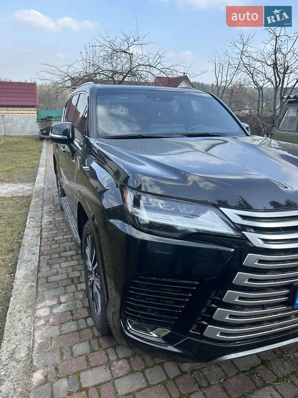 Внедорожник / Кроссовер Lexus LX 2022 в Киеве