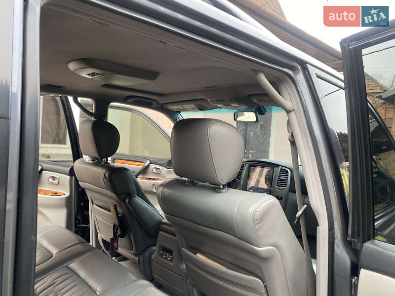 Позашляховик / Кросовер Lexus LX 2004 в Кривому Розі
