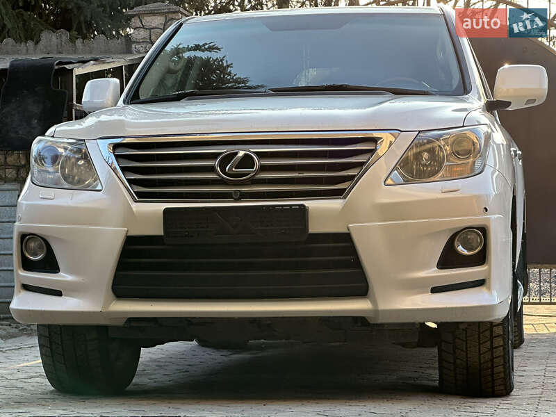 Внедорожник / Кроссовер Lexus LX 2010 в Тернополе