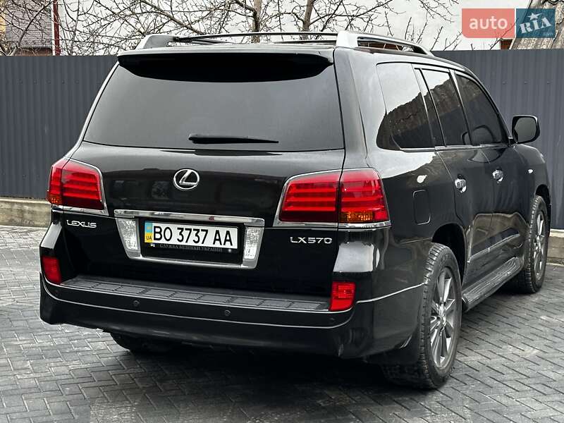 Внедорожник / Кроссовер Lexus LX 2011 в Тернополе