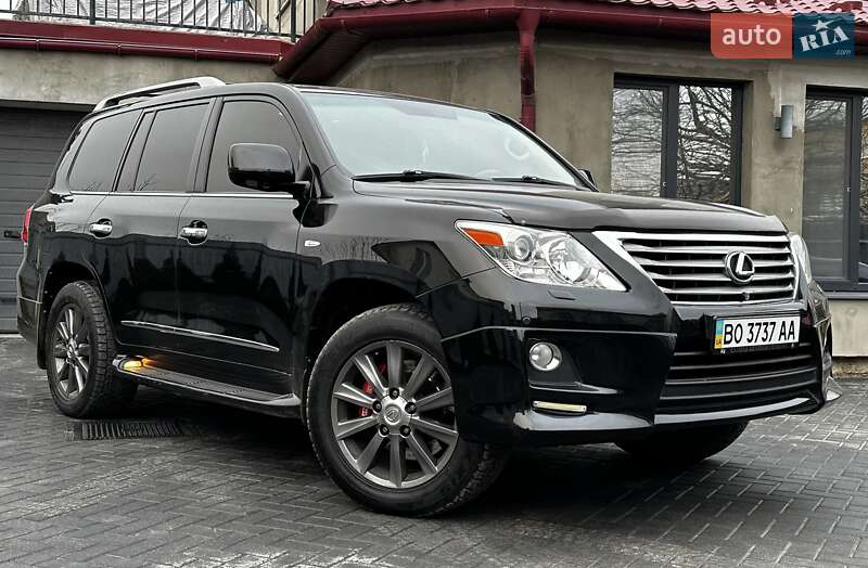 Внедорожник / Кроссовер Lexus LX 2011 в Тернополе