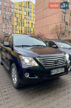 Внедорожник / Кроссовер Lexus LX 2008 в 