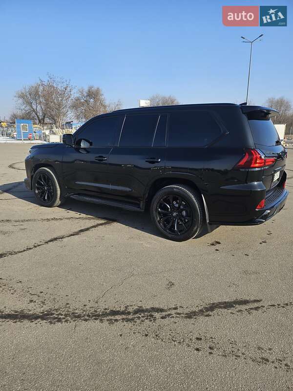 Внедорожник / Кроссовер Lexus LX 2016 в 