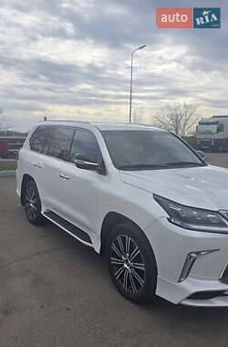 Внедорожник / Кроссовер Lexus LX 2019 в 