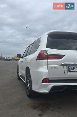 Внедорожник / Кроссовер Lexus LX 2019 в 