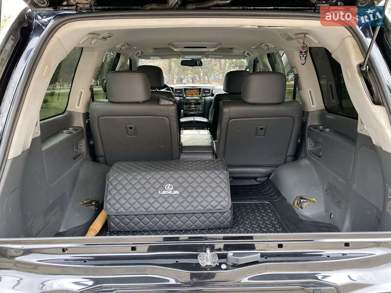 Позашляховик / Кросовер Lexus LX 2009 в Миколаєві