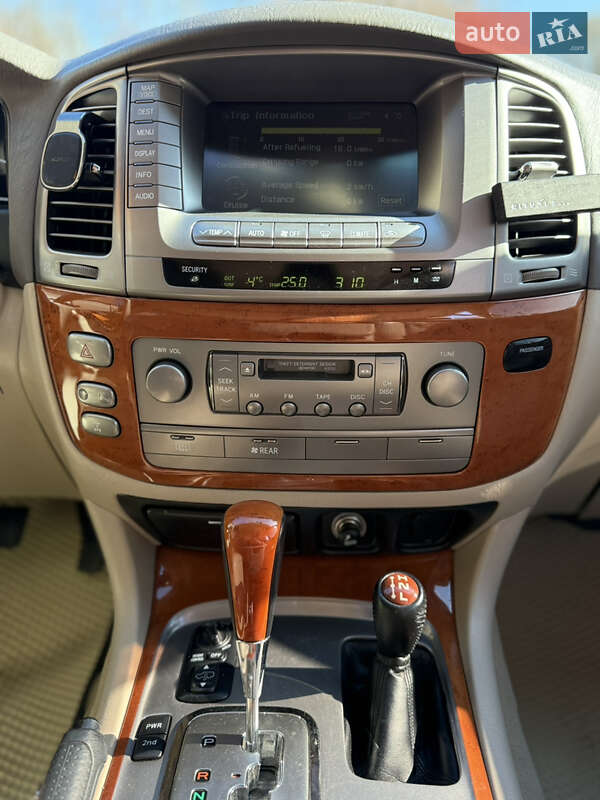 Внедорожник / Кроссовер Lexus LX 2004 в Ивано-Франковске