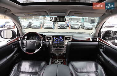Внедорожник / Кроссовер Lexus LX 2012 в 